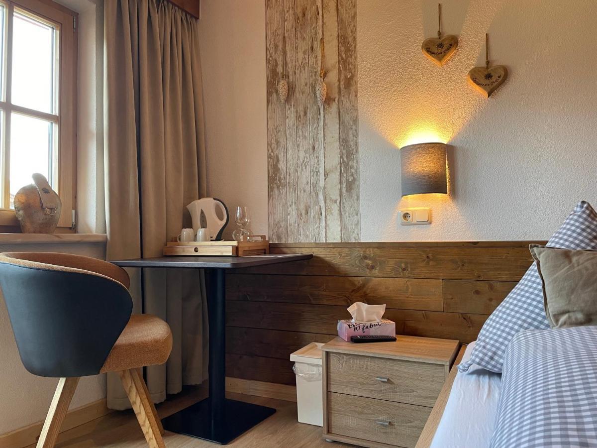 Hotel Haus Tirol Ehrwald Esterno foto