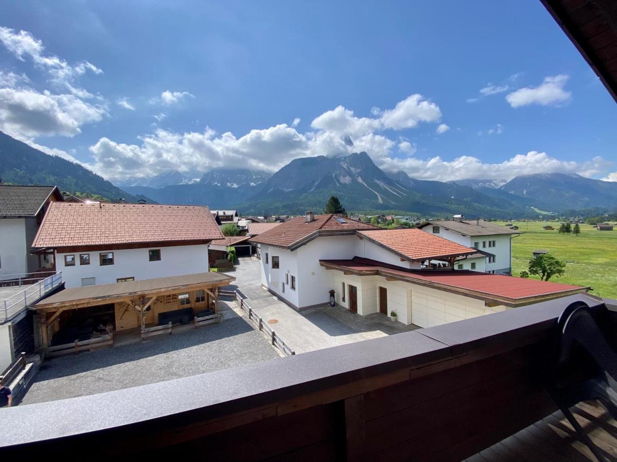 Hotel Haus Tirol Ehrwald Esterno foto
