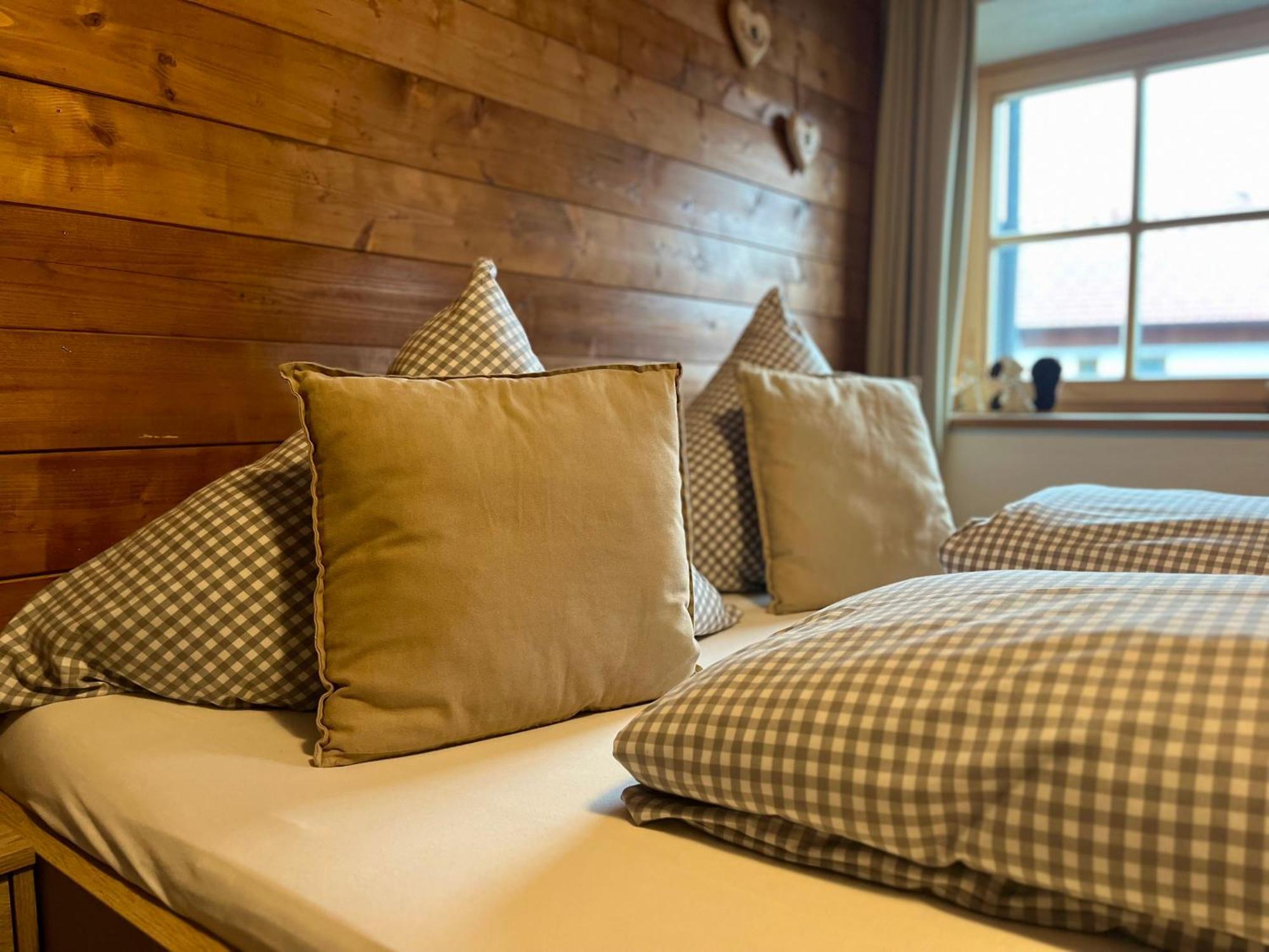 Hotel Haus Tirol Ehrwald Esterno foto