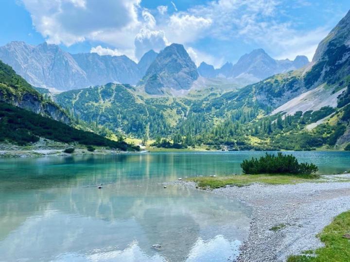 Hotel Haus Tirol Ehrwald Esterno foto