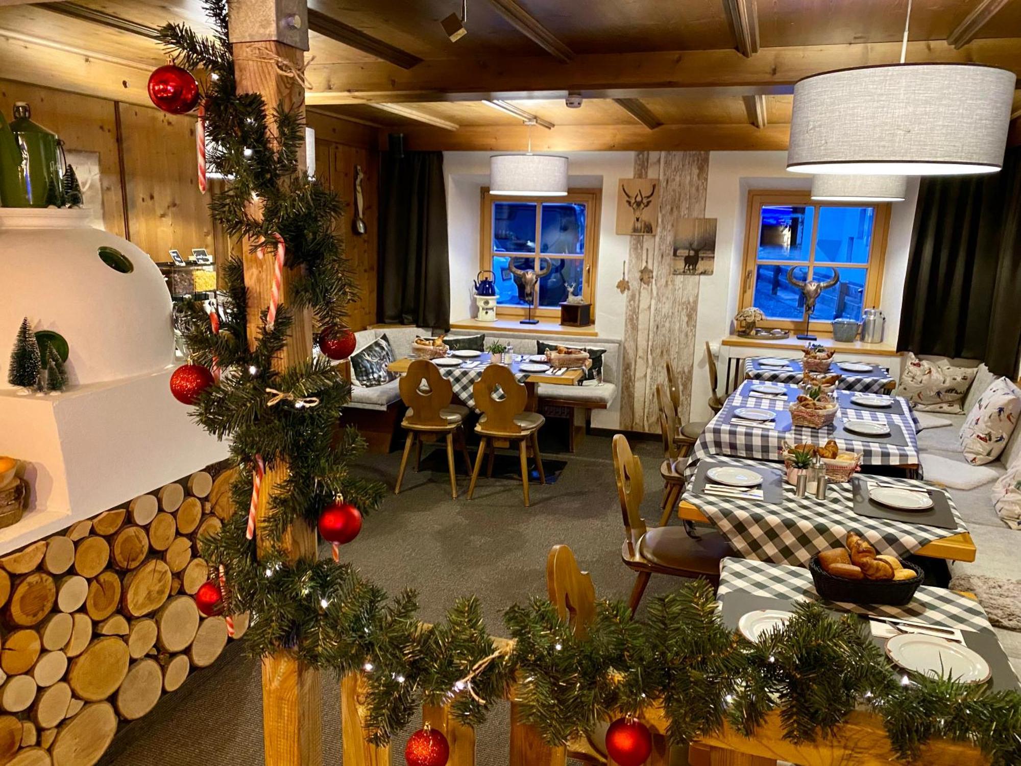 Hotel Haus Tirol Ehrwald Esterno foto