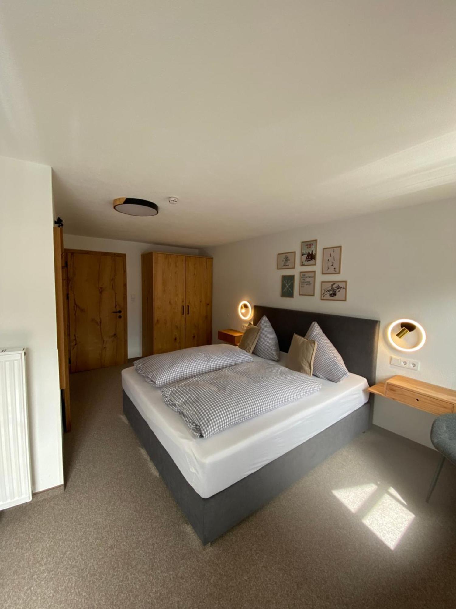 Hotel Haus Tirol Ehrwald Esterno foto